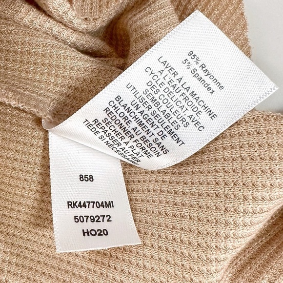 NEW ABOUND  Long Sleeve Raglan Tee Waffle Knit In Tan Dale Sz S Round Raw Hem - Picture 9 of 10